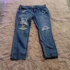Distressed Boyfriend Jean